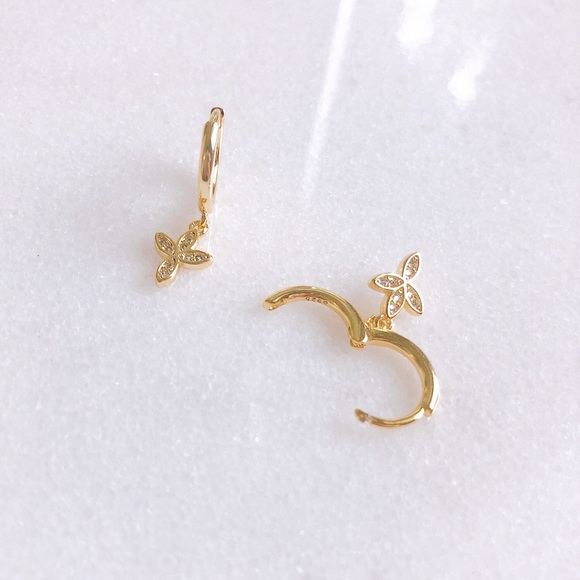 S925 flower hoop earrings - Picture 2 of 7